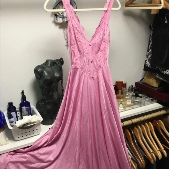 Pink Sexy Night Grown - Picture 11 of 15